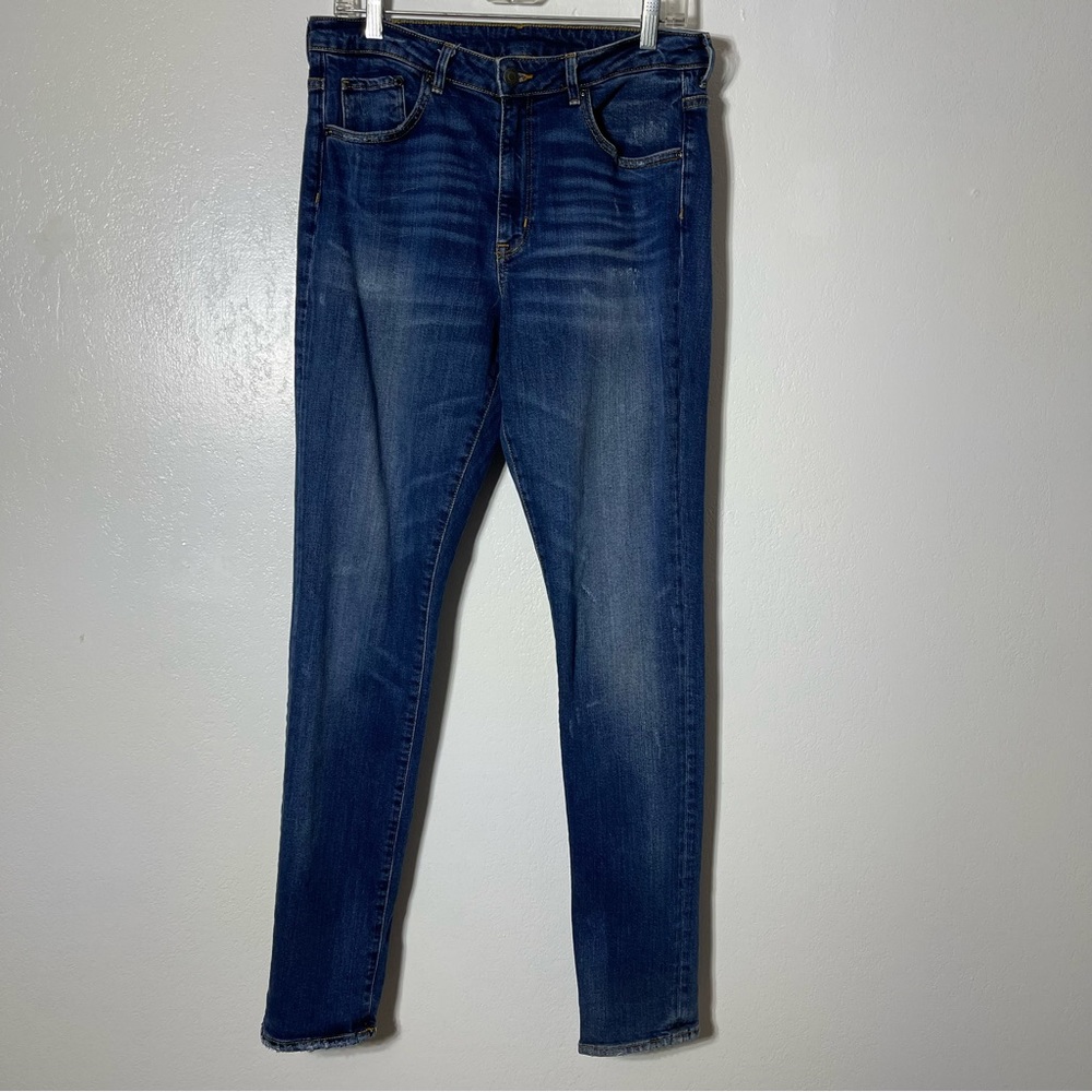 &Denim, Skinny High Waist Jeans. Size 33/32. In excellent condition!